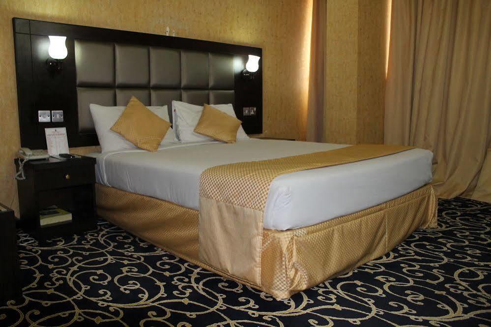 Rafee Hotel Dubai Eksteriør billede